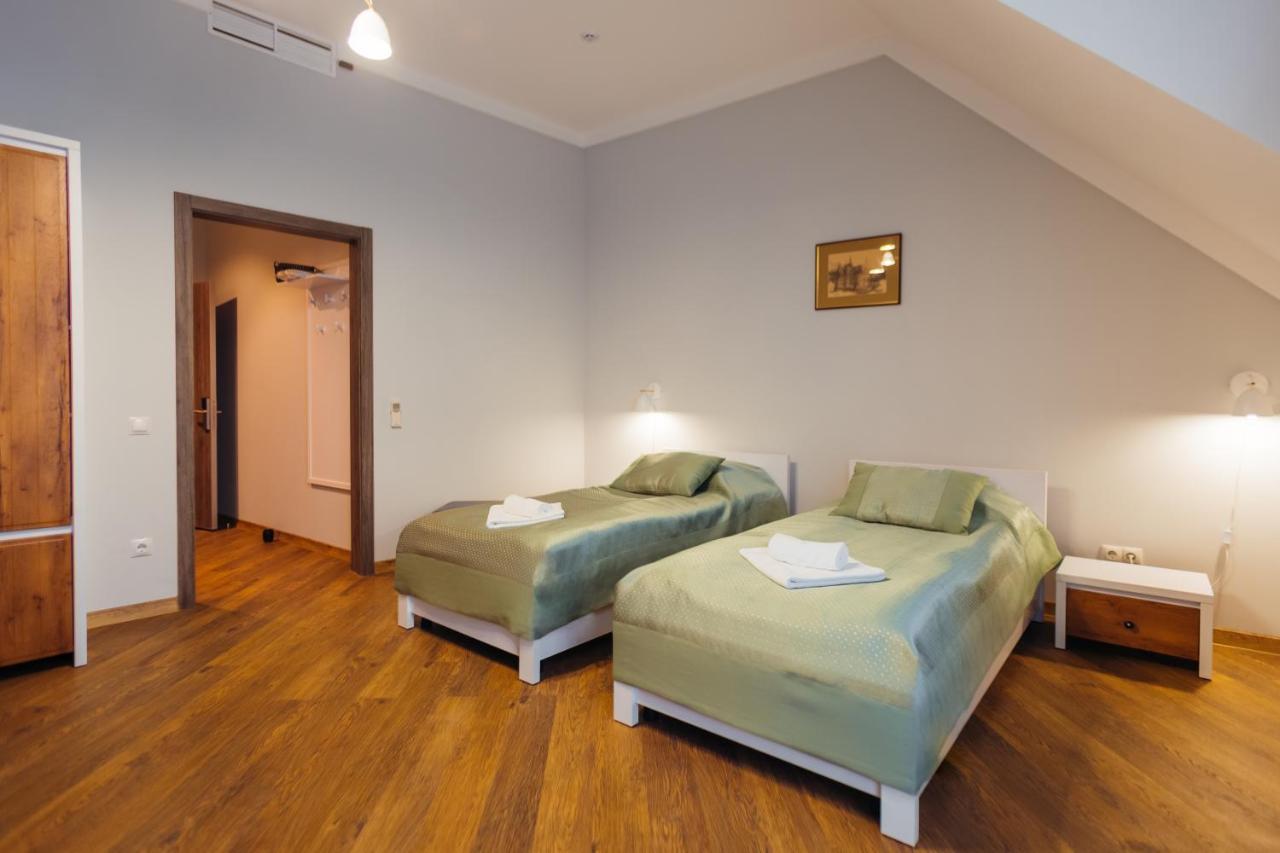 Nicole Hotel